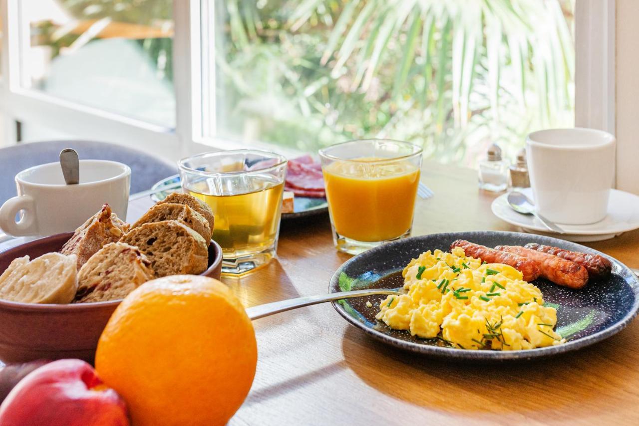 Best Western Hotel Des Barolles - Lyon Sud Бринье Екстериор снимка