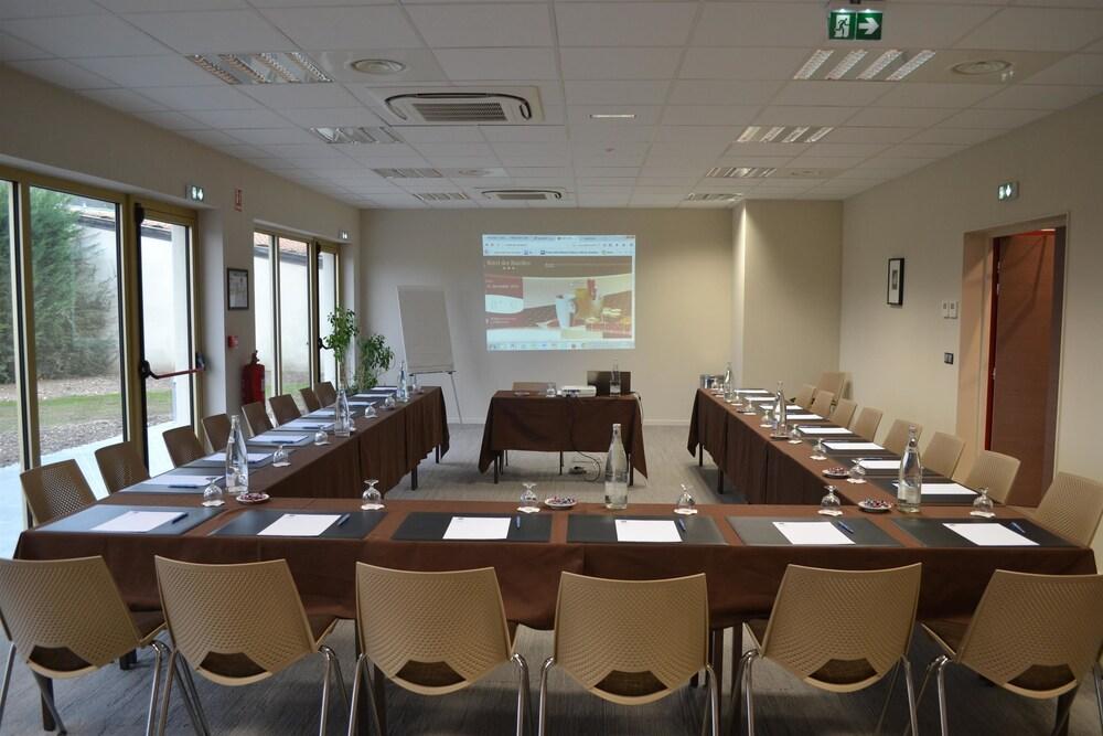 Best Western Hotel Des Barolles - Lyon Sud Бринье Екстериор снимка